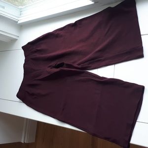 J.Jill Ponte full legged cropped. Burgendy size S